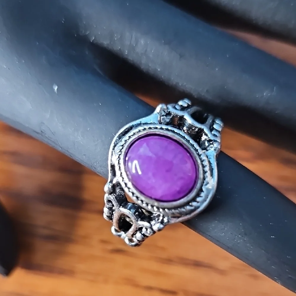 Paparazzi Peacefully Purple And Silver Stretch Band Ring NWOT - Picture 1 of 7